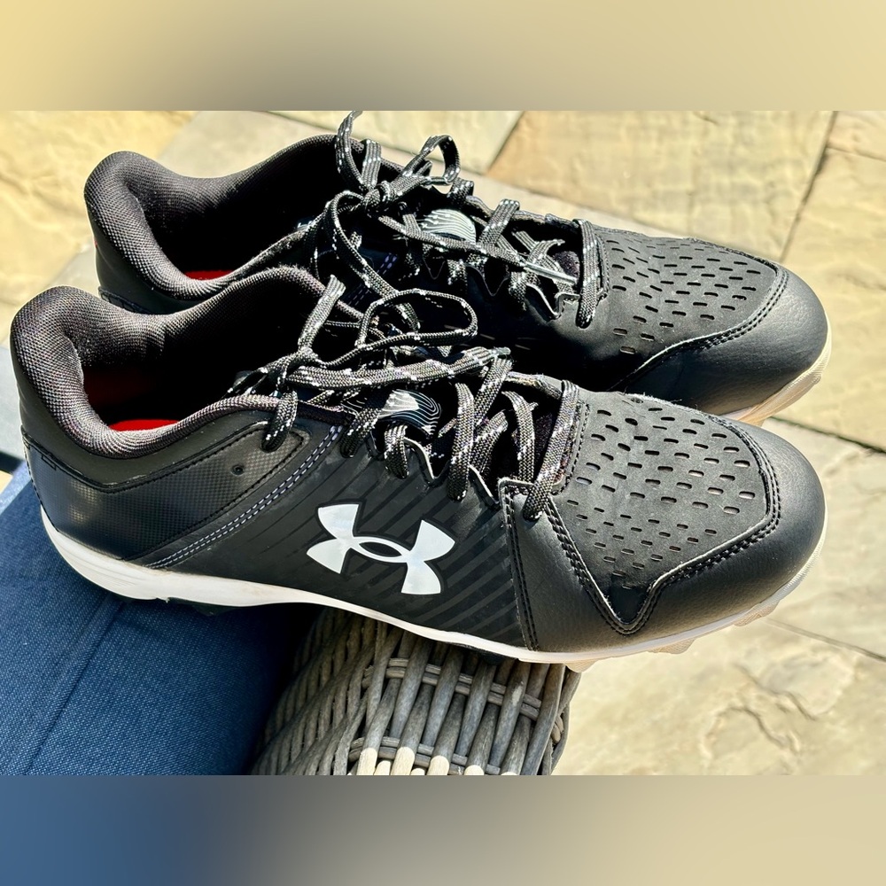UNDER ARMOUR MENS BOYS BASEBALL CLEATS SHOES